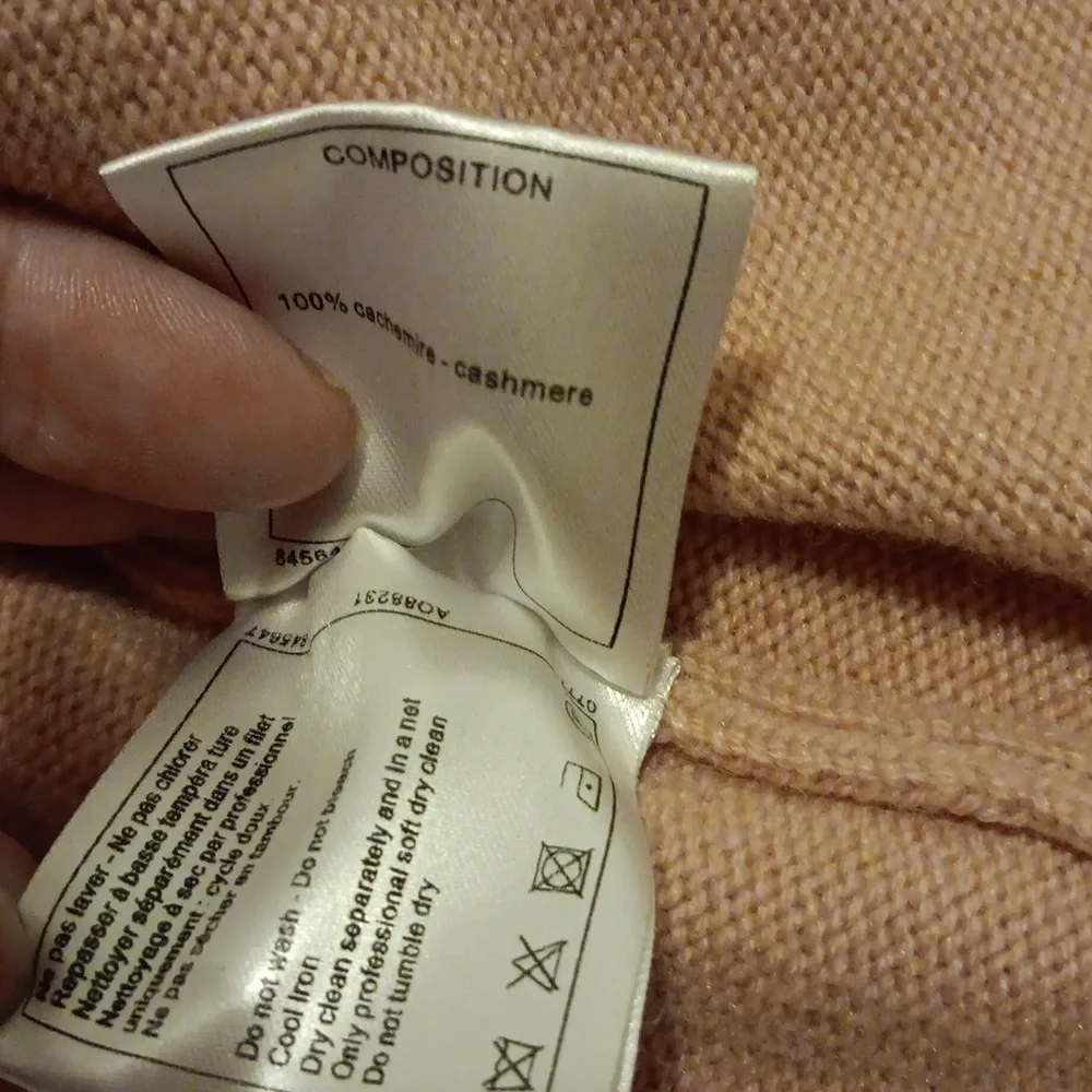 Authentic Chanel 21S Pink Runway Cardigan 36 EUC - Picture 6 of 10